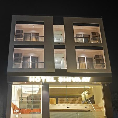 Treebo Shivaay Hotel Indore Eksteriør billede